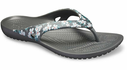Crocs women’s flip flops for $14, free shipping