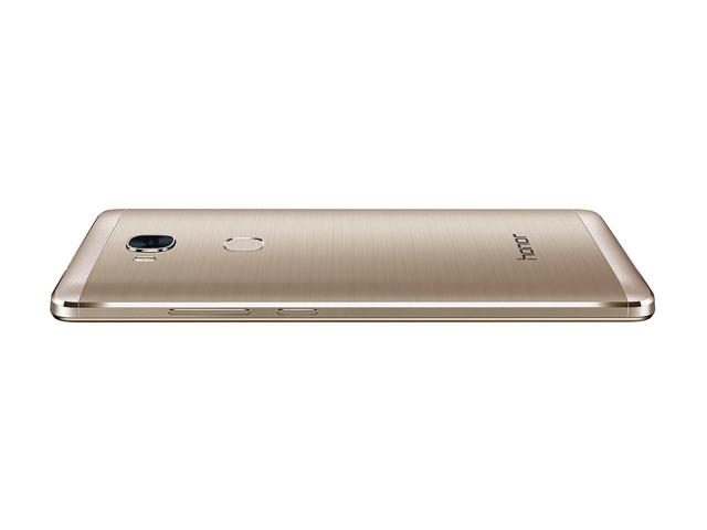 Huawei Honor 5X smartphone for $160 + free coffee maker & 2 cases