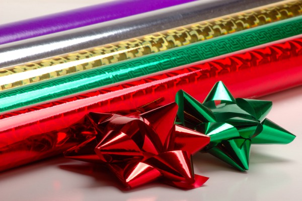 16 things you should definitely buy at the dollar store this holiday season