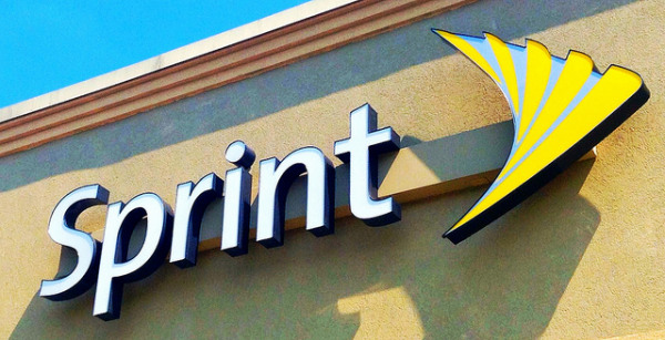 Sprint customers get a FREE Amazon gift card while supplies last