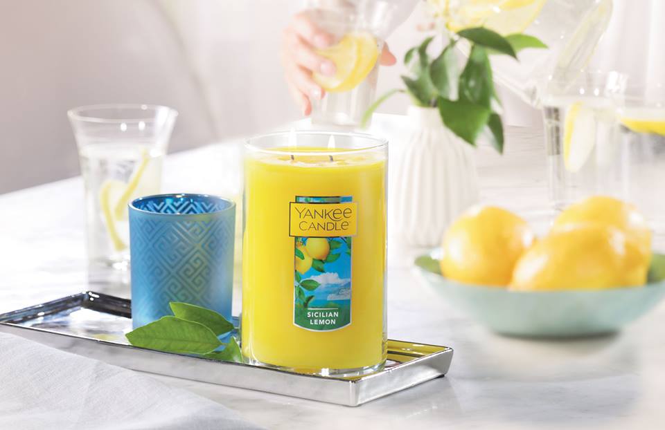 Yankee Candle: Buy two, get two free large candles with code