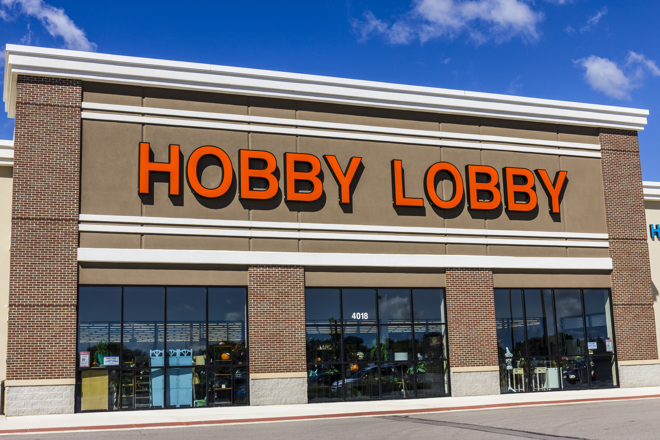 Save 40% on one regularly priced item at Hobby Lobby