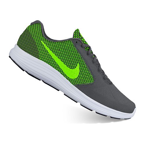 Nike Revolution 3 men’s running shoes for $40
