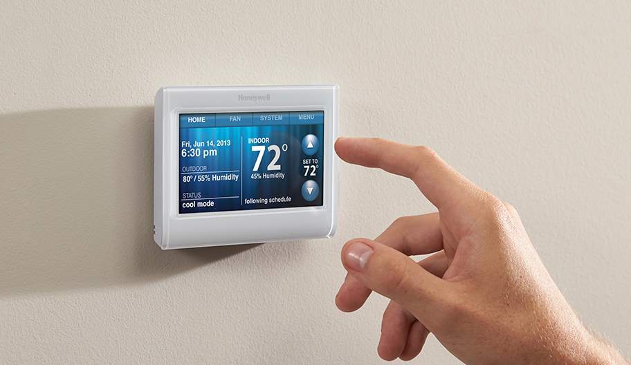 Honeywell Wi-Fi 9000 touchscreen thermostat for $120