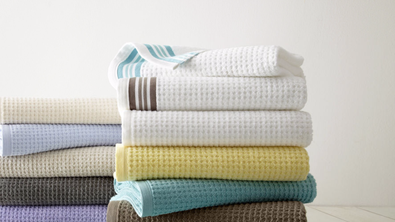 JCPenney Home Quick-Dri solid bath towels for $4