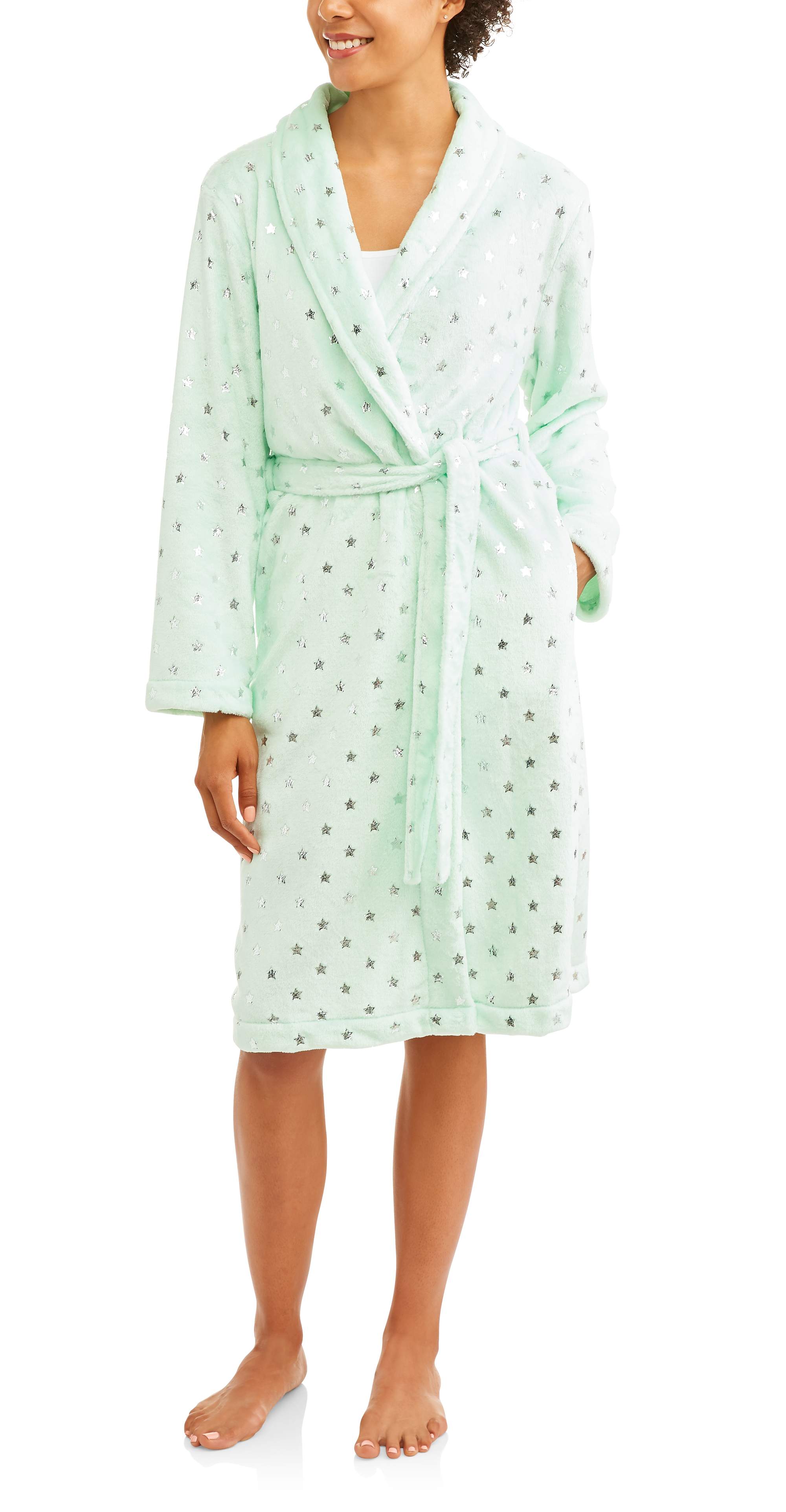 Women’s fleece robe for $10, free store pickup