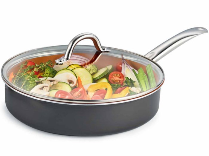 Cooks 4.5-qt. jumbo dutch oven with glass lid for $5 after rebate
