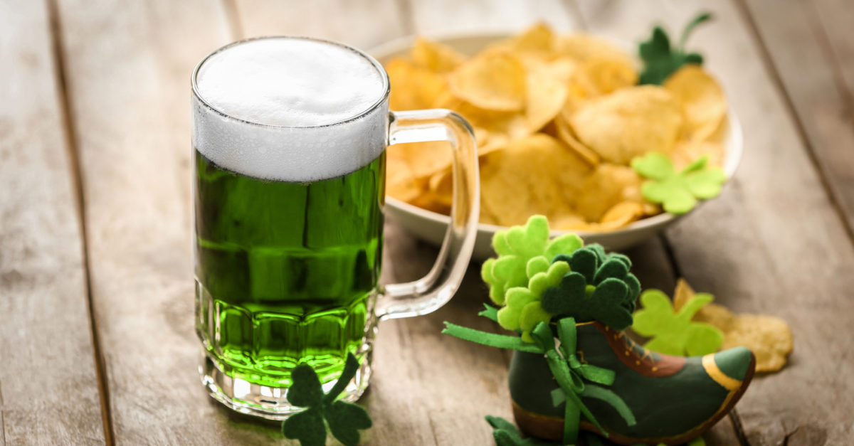 18 Shamrockin’ St. Patrick’s Day food deals & freebies!