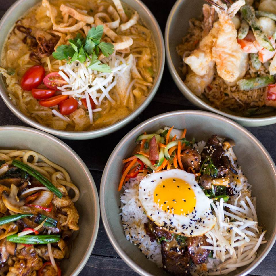 P.F. Chang’s: Enjoy a FREE lunch bowl with entrée purchase