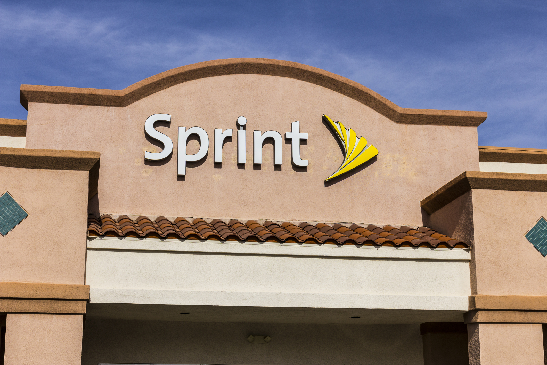 Sprint’s new 55+ plan: Get 2 lines of unlimited everything for $35 per line