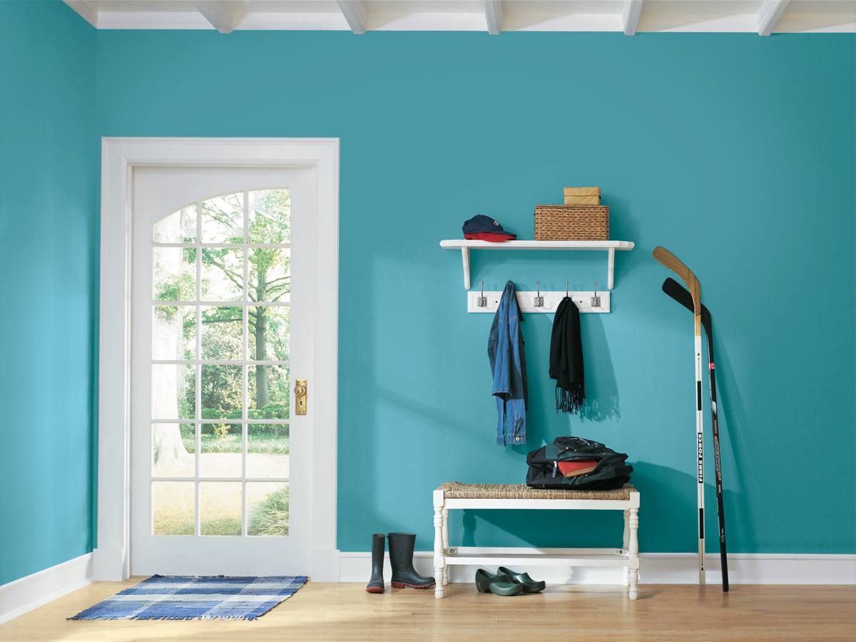 Sherwin-Williams takes 40% off paints and stains this weekend