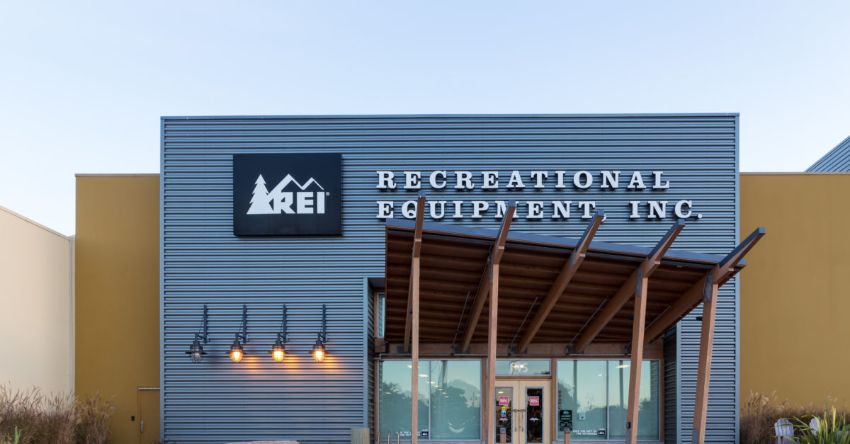Save $20 when you spend $100 or more at REI Outlet