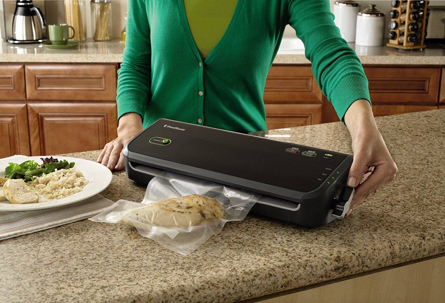 Today only: FoodSaver FM2000 with starter kit for $29 shipped (refurbished)