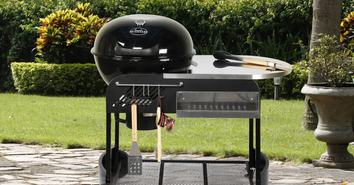 Big Horn Deluxe 22.5″ charcoal grill with party cart for $90