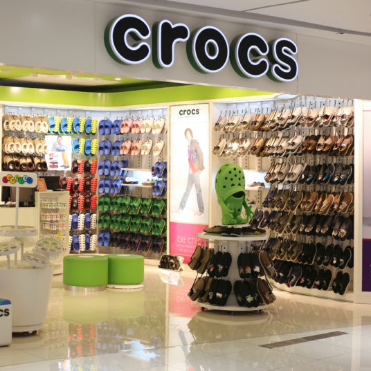 Crocs coupon codes: Take $15 off an order over $75