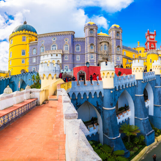 6-night Portugal guided tour with flights from $1,469