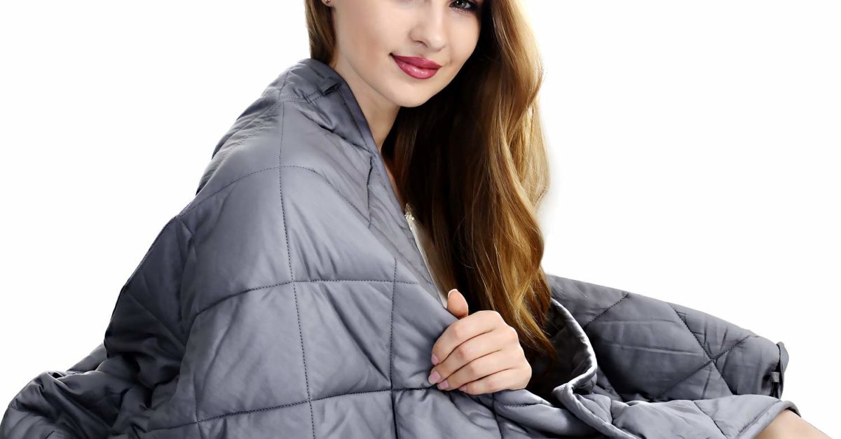 ShinePick 15-lb 48”x72” cotton cooling weighted blanket for $33