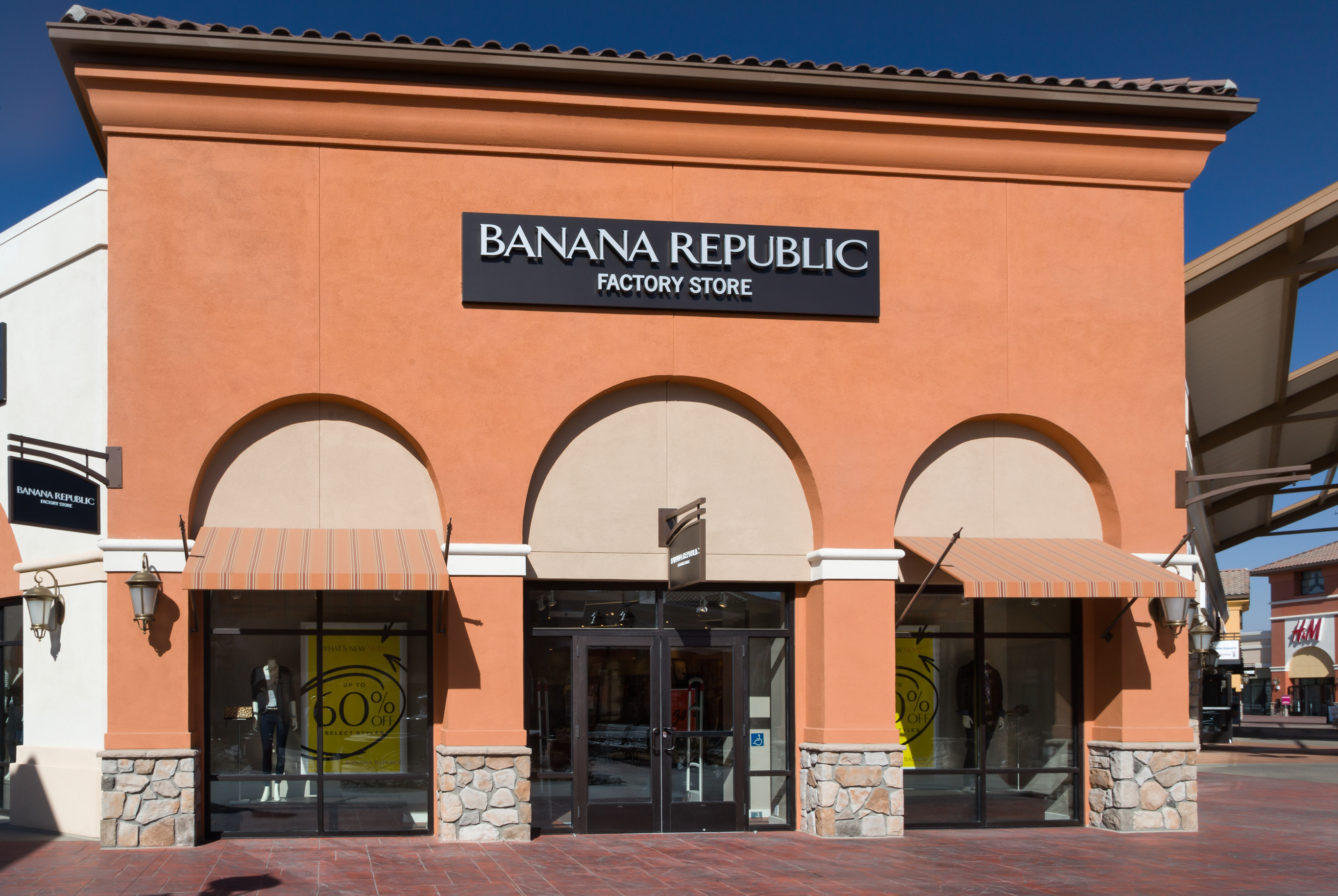 Banana Republic Factory promo code: Save up to 50% sitewide
