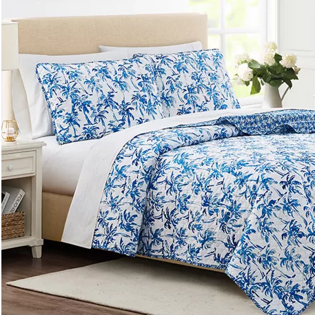 3-piece any-size quilt sets for $20, free store pickup