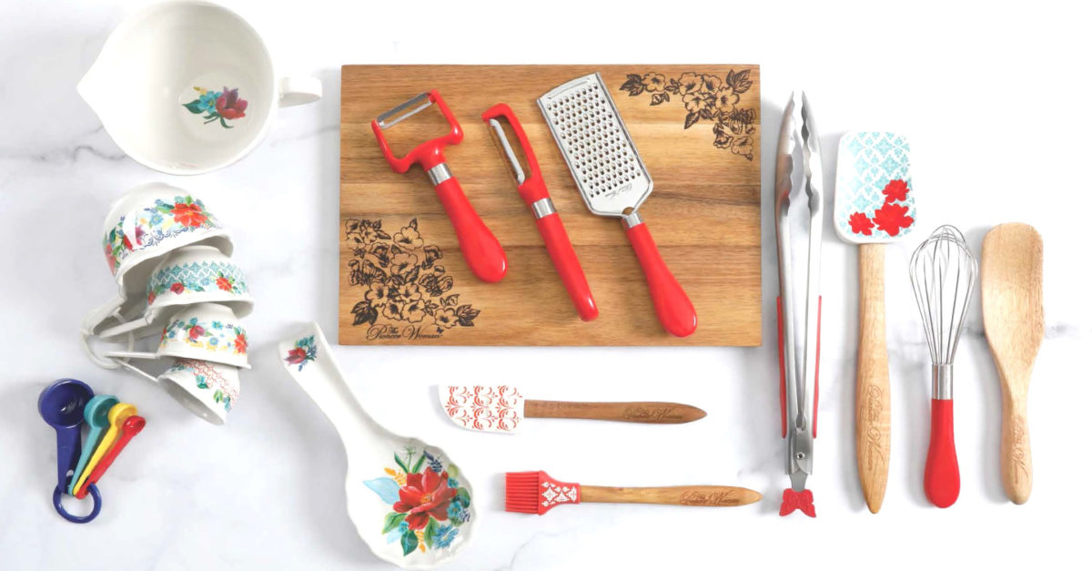 The Pioneer Woman Spring Bouquet 20-piece gadget set for $20