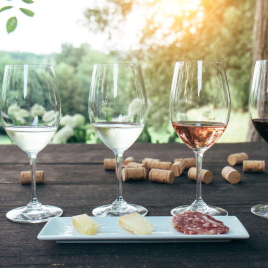 Cheap wine glasses: Where to find the best deals on wine glasses today