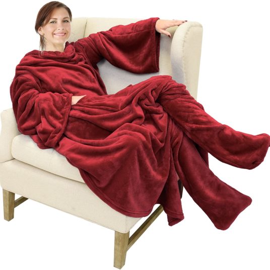 Today only: Catalonia wearable fleece blankets & throws from $14