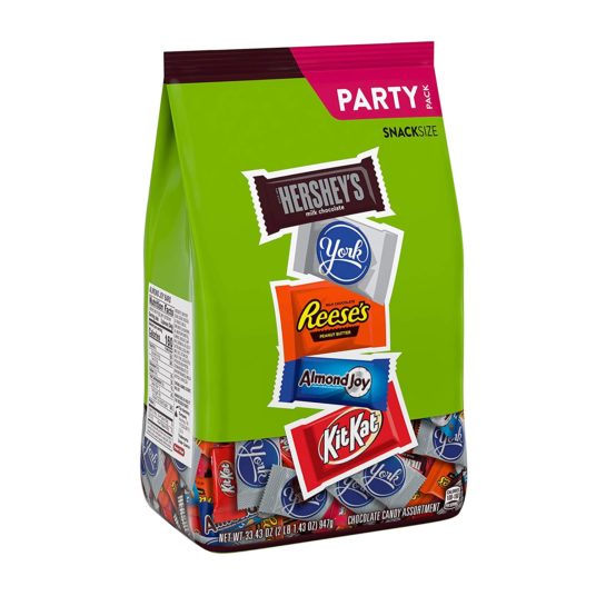 Prime members: 2lb Hershey’s Halloween candy assortment for $7