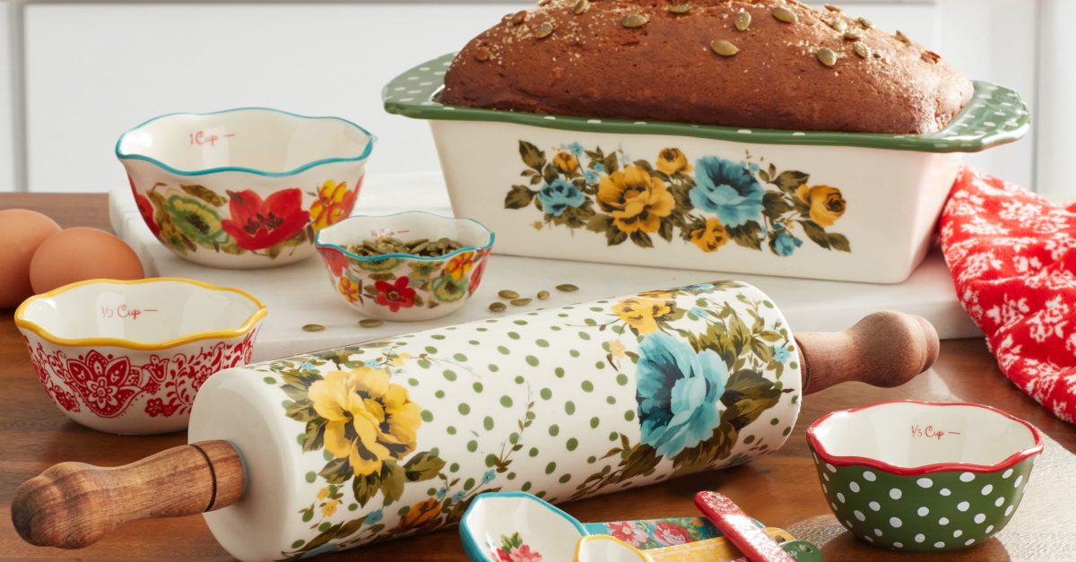 The Pioneer Woman: 11 great deals on serveware and kitchen items at Walmart