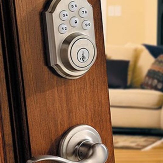 Today only: Kwikset 909 SmartCode electronic deadbolt and Tustin passage lever bundle for $70