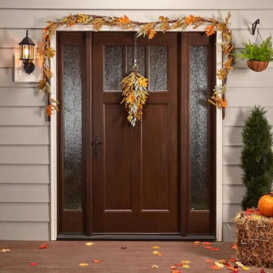 Today only: Up to 30% off fall decor at Lowe’s