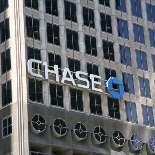 Earn $225 when you open a new Chase Total Checking account
