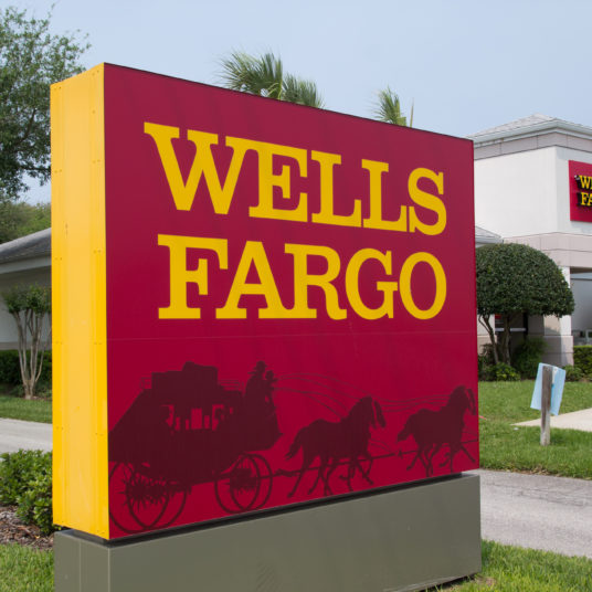 Get a $1,500 bonus with a Wells Fargo business checking account