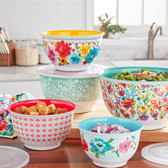 The Pioneer Woman 10-piece melamine mixing bowl set for $25