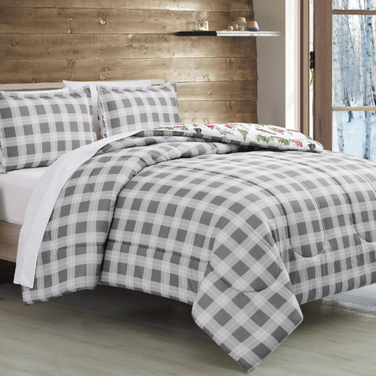 Any-size 3-piece comforter sets for $20 at Macy’s