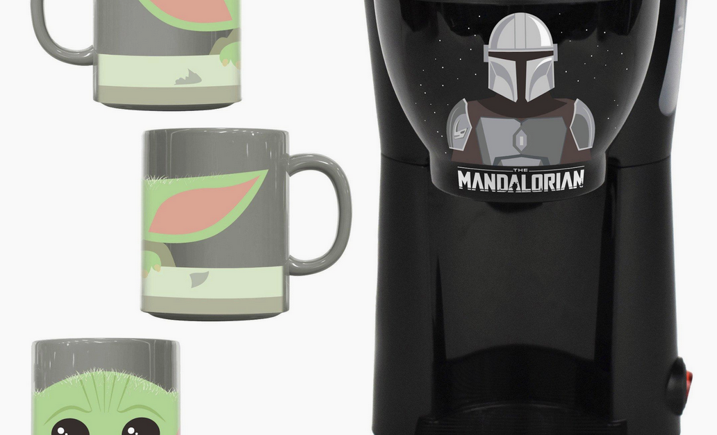 Single-cup Mandalorian coffee maker with Baby Yoda mug included for $13