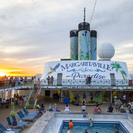 Margaritaville at Sea: Heroes sail FREE!