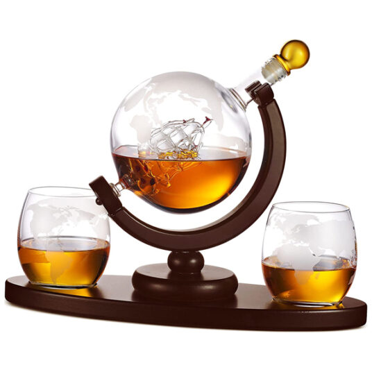 Godiner 850ml whiskey decanter globe set with 2 glasses for $33