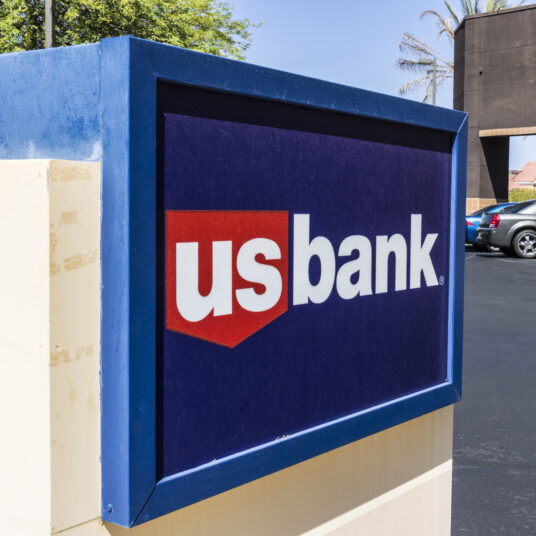 U.S. Bank: Earn up to an $800 bonus when you open a checking and savings account