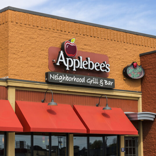Save up to $1,560 at Applebee’s with a $200 Date Night Pass