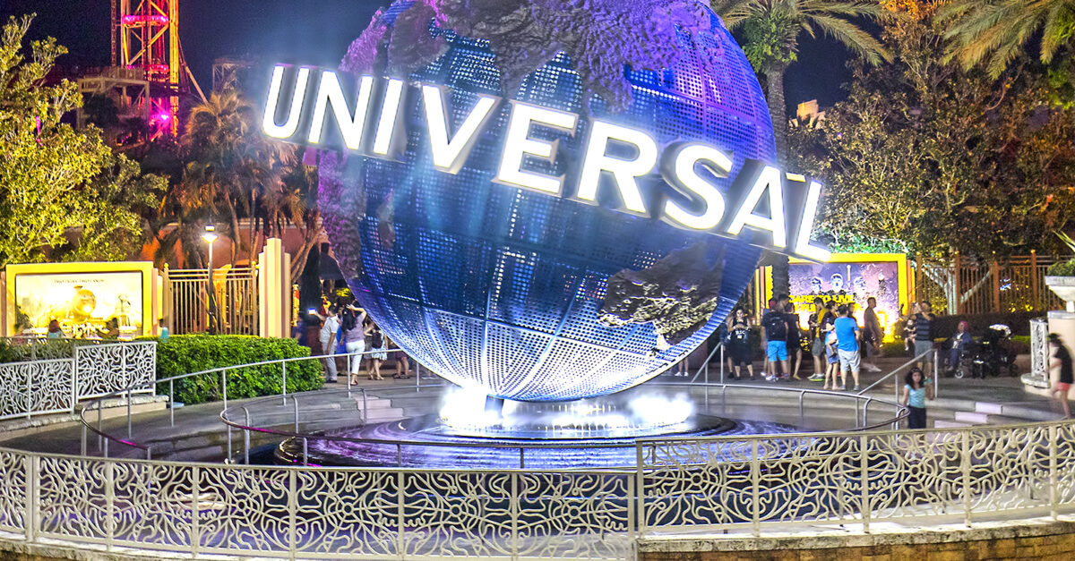 Universal Orlando Resort: Buy a 2-day ticket, get 2 additional days FREE